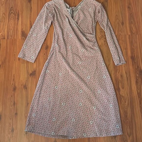 Patagonia wrap style gray and pink long sleeve printed dress twist back size S - Picture 1 of 5